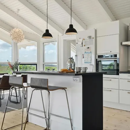 Gorgeous In With Kitchen